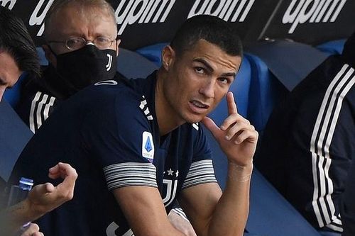 Juventus muốn bán Ronaldo