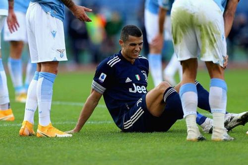Ronaldo dính chấn thương, Juventus chia điểm phút chót