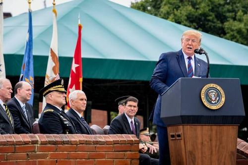 Nếu ông Trump thất cử nhưng không chịu rời Nhà Trắng: Điều gì sẽ xảy ra?