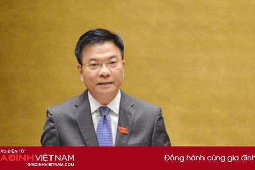 Bộ trưởng Lê Thành Long tiếp tục giải trình chất vấn của Đại biểu Quốc hội