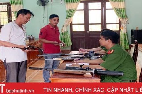Công an Hương Khê thu hồi 88 khẩu súng các loại