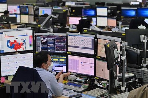 Chứng khoán và giá dầu tại thị trường giao dịch châu Á phục hồi