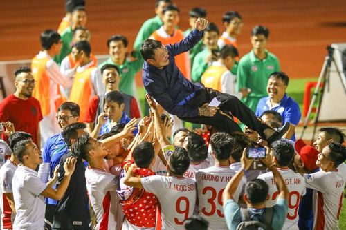 Vì sao 'những thằng gầy' không thể cản bước Viettel vô địch V.League 2020?