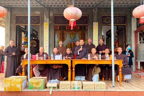 Phật giáo H.Củ Chi tặng quà tại Quảng Trị, Quảng Bình