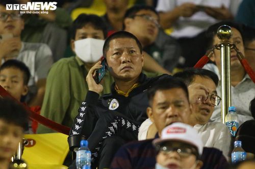 Sốt ruột ngóng tin Viettel sảy chân, Hà Nội FC tột cùng thất vọng