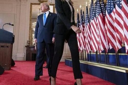 Cựu trợ lý tiết lộ Đệ nhất phu nhân 'đếm từng phút' để ly hôn sau khi ông Trump mãn nhiệm kỳ nhưng bị động thái mới của bà Melania phản bác lại