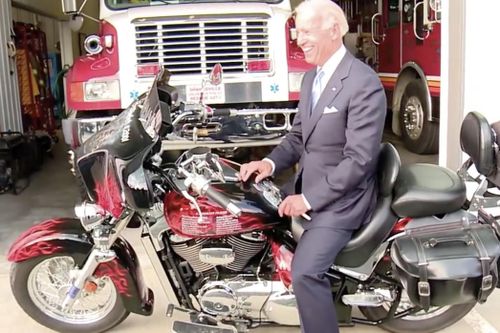 Ông Joe Biden là tín đồ môtô phân khối lớn