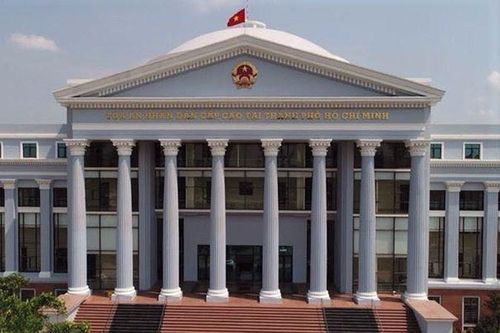 Bắt giam nguyên thư ký TAND Cấp cao tại TP.HCM