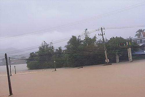 Bão số 12 gây nhiều thiệt hại cho Nam Trung Bộ và Tây Nguyên