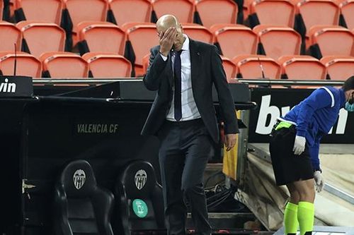 Real Madrid thua trận thứ 3 từ đầu mùa: Tự sát vì xoay vòng