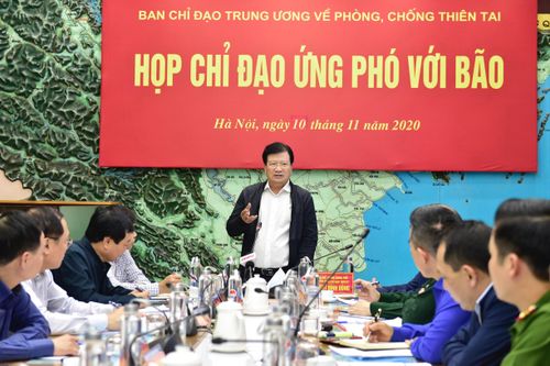 Khẩn trương khắc phục hậu quả bão số 12, sẵn sàng ứng phó bão VAMCO