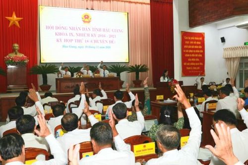 Bầu bổ sung Chủ tịch HĐND và UBND tỉnh Hậu Giang