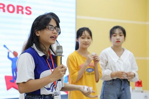 Sôi nổi, ấn tượng 'Law's Conqueros' của 'nhà' UEF