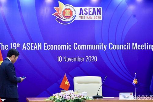 ASEAN 37: Các Bộ trưởng Kinh tế ASEAN rà soát lại tình hình thực hiện các ưu tiên sáng kiến
