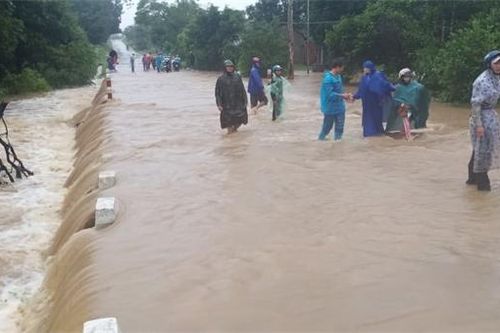 Phú Yên đã di dời hơn 6 nghìn người dân ra khỏi khu vực nguy hiểm