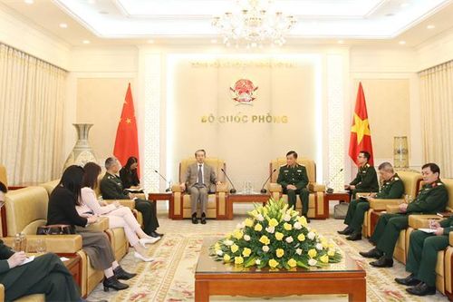 Thượng tướng Hoàng Xuân Chiến tiếp Đại sứ Trung Quốc