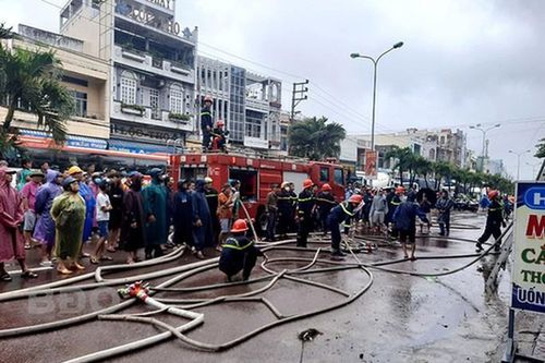 Hai vụ cháy nhà trong cơn bão số 12