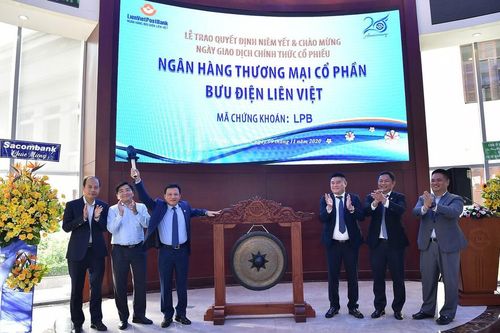 LienVietPostBank chính thức niêm yết tại sàn HOSE