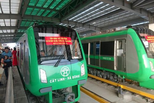 Chờ đợi, hy vọng và... thất vọng