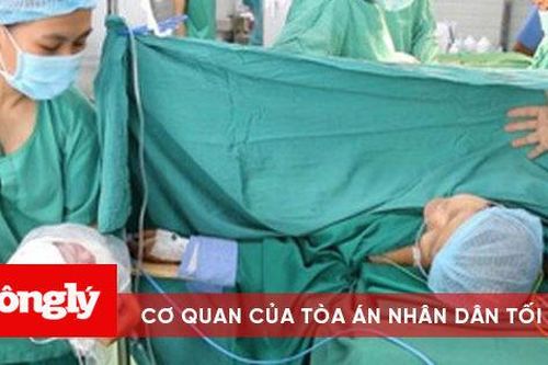 Sản phụ ung thư bị nôn 300ml máu mỗi ngày 'vượt cạn' thành công