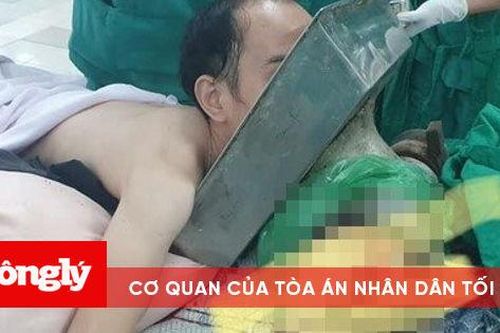 Nam thanh niên nhập viện với cánh tay bị máy xay thịt cuốn đến vai