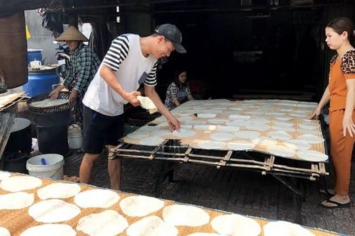 'Làm mới' sản phẩm bánh phồng để khởi nghiệp