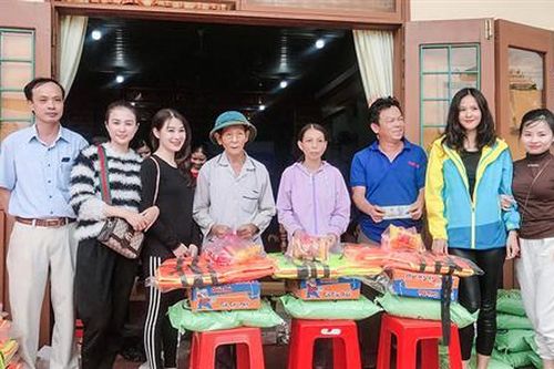 Hỗ trợ kịp thời cho người dân vùng lũ lụt