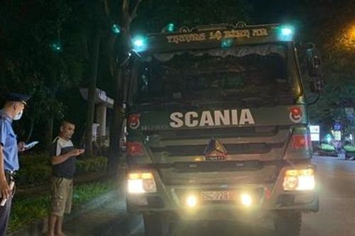 Hà Nội mạnh tay xử lý xe quá khổ, quá tải