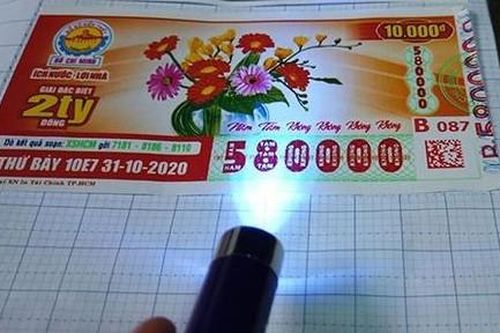 Nở rộ nạn làm giả vé số trúng thưởng để lừa đảo