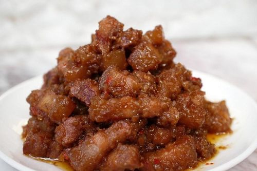 Thịt ba chỉ chưng mắm tôm - món đưa cơm ngày lạnh