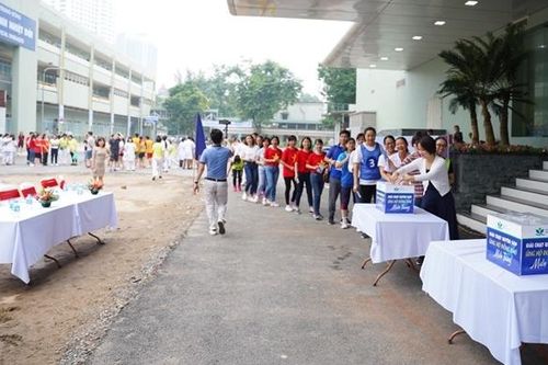 Các bệnh viện, sở y tế tích cực quyên góp, ủng hộ đồng bào miền Trung