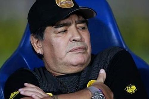 Maradona lại gây thêm tai tiếng