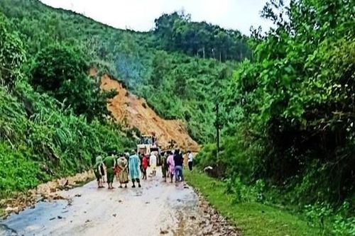 Quảng Nam: Lại sạt lở núi khiến 2 người thương vong
