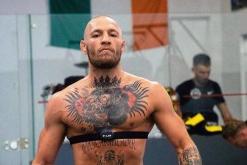 Thân hình của McGregor to lớn sau 3 năm