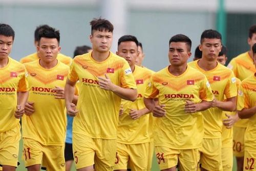 Bóng đá Việt Nam hôm nay: Cầu thủ U22 Việt Nam dính chấn thương lãng xẹt