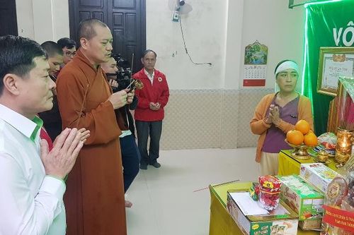 Thăm thân nhân 35 liệt sĩ hy sinh khi giúp dân trong mưa lũ