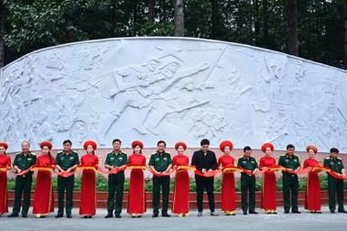 Quân khu 7 khánh thành các công trình chào mừng kỷ niệm 75 năm truyền thống