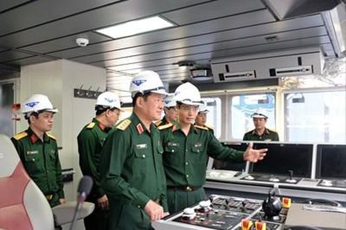 Thượng tướng Bế Xuân Trường kiểm tra và làm việc tại Nhà máy Z189