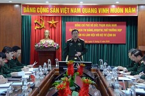 Phó đô đốc Phạm Hoài Nam thăm và làm việc với Bộ tư lệnh 86
