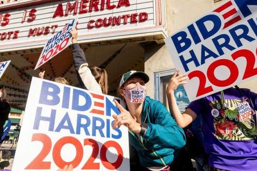 Kết quả bầu cử Mỹ 2020: Khảo sát của Reuters - Gần 80% người Mỹ công nhận ông Biden là người chiến thắng