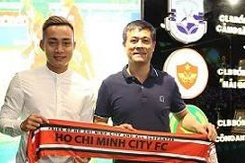 Kẻ ở, người đi sau V.League 2020