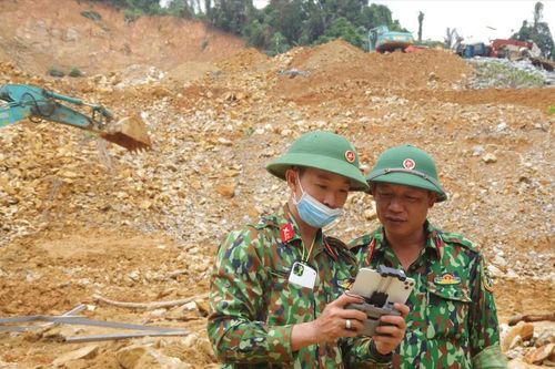 Vì dân, gác niềm riêng