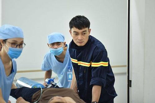 Những tiết lộ bất ngờ từ hậu trường phim 'Lửa ấm'