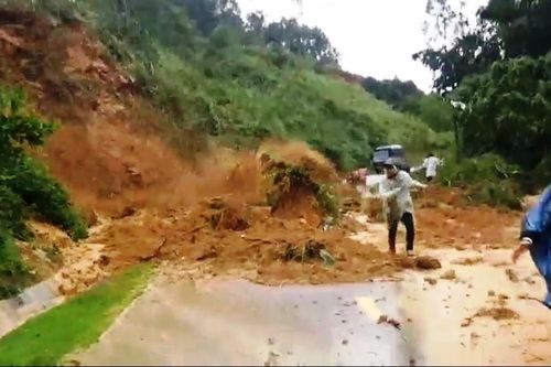 Tin mới vụ sạt lở đè 9 người, 1 người mất tích ở Quảng Nam