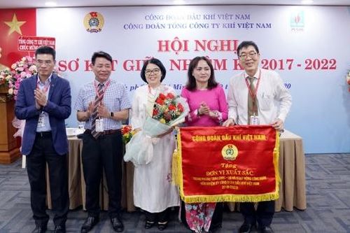 Công đoàn PV GAS sơ kết giữa nhiệm kỳ 2017 – 2022