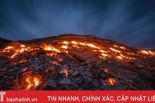 Sườn đồi tự bốc cháy là điểm dã ngoại ở Iran
