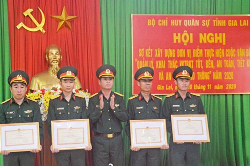 Bộ Chỉ huy Quân sự tỉnh Gia Lai sơ kết xây dựng điểm thực hiện Cuộc vận động 50