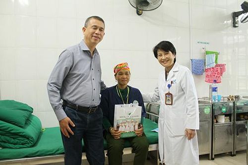 Bệnh viện Y dược cổ truyền Sơn La: Chương trình 'Ngày đồng hành cùng người bệnh lần thứ 6'
