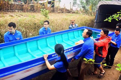 Thiêng liêng hai tiếng 'đồng bào'