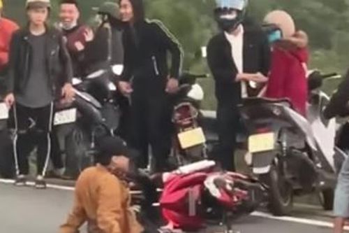 CSGT đã tìm ra nam thanh niên 'diễn tốc độ' trên đèo Hải Vân